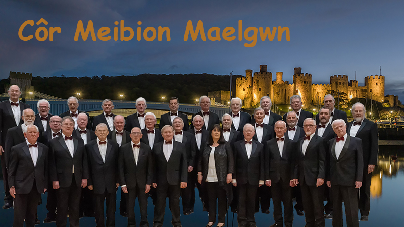 Côr Meibion Maelgwn oflaen Castell Conwy